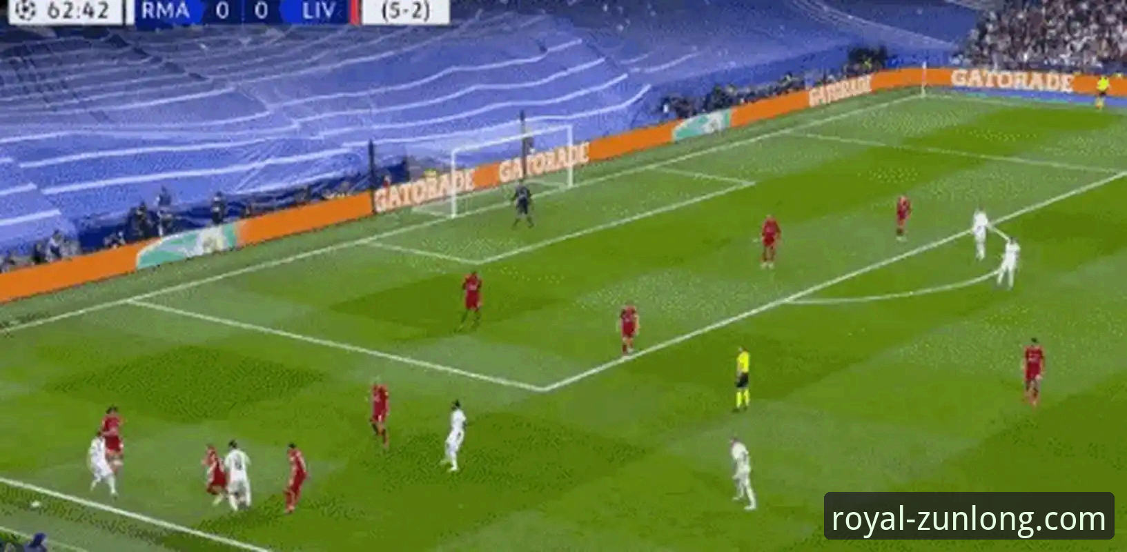 巴尔韦德帽子戏法解析：一场载入史册的欧冠对决